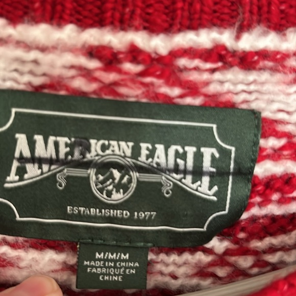 American Eagle women’s sweater. Size medium - Picture 2 of 3